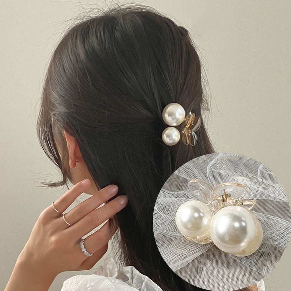 Pearl-Studded Claw Clip