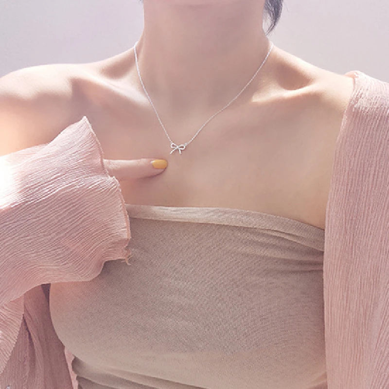 Dainty Silver Bow Necklace