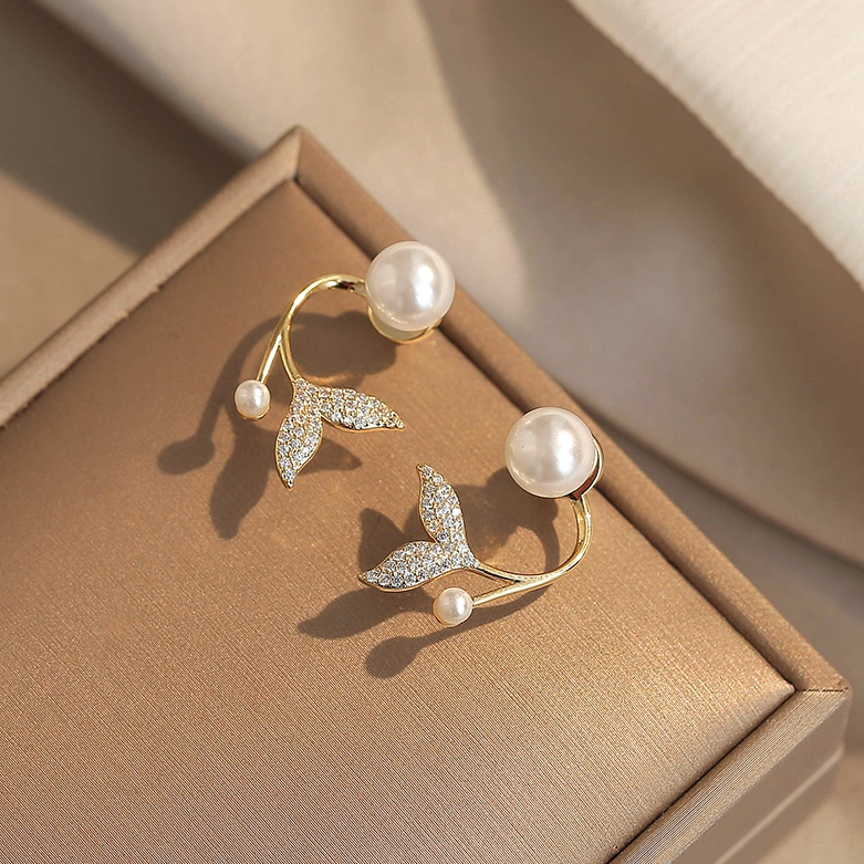 Mermaid Pearl Stud Earrings