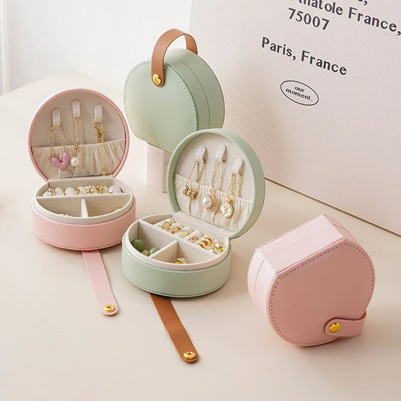 Circular Jewelry Box With Top Handle