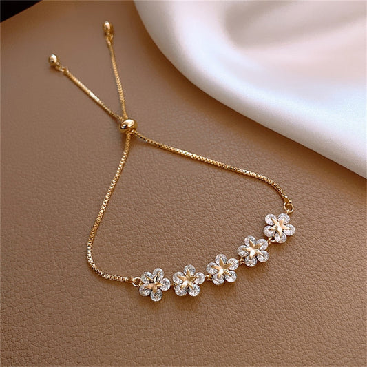 Elegant Flower Charm Toggle Bracelet